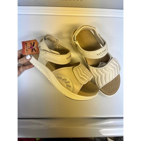 ONCAI Women’s Walking Sandals - Picture 4 of 9